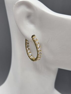 Swarovski Crystal Elements Gold Hoop Earrings 3/4 inch Clear Lightweight